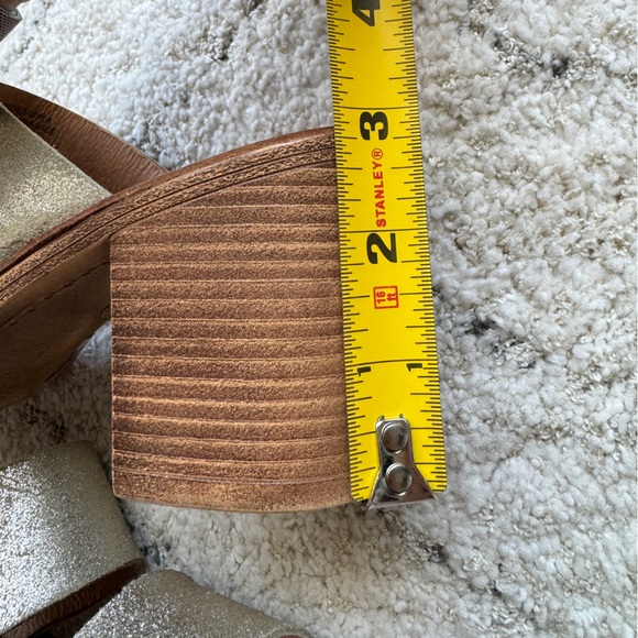 Seychelles Metallic Heeled Sandals - Picture 6 of 6